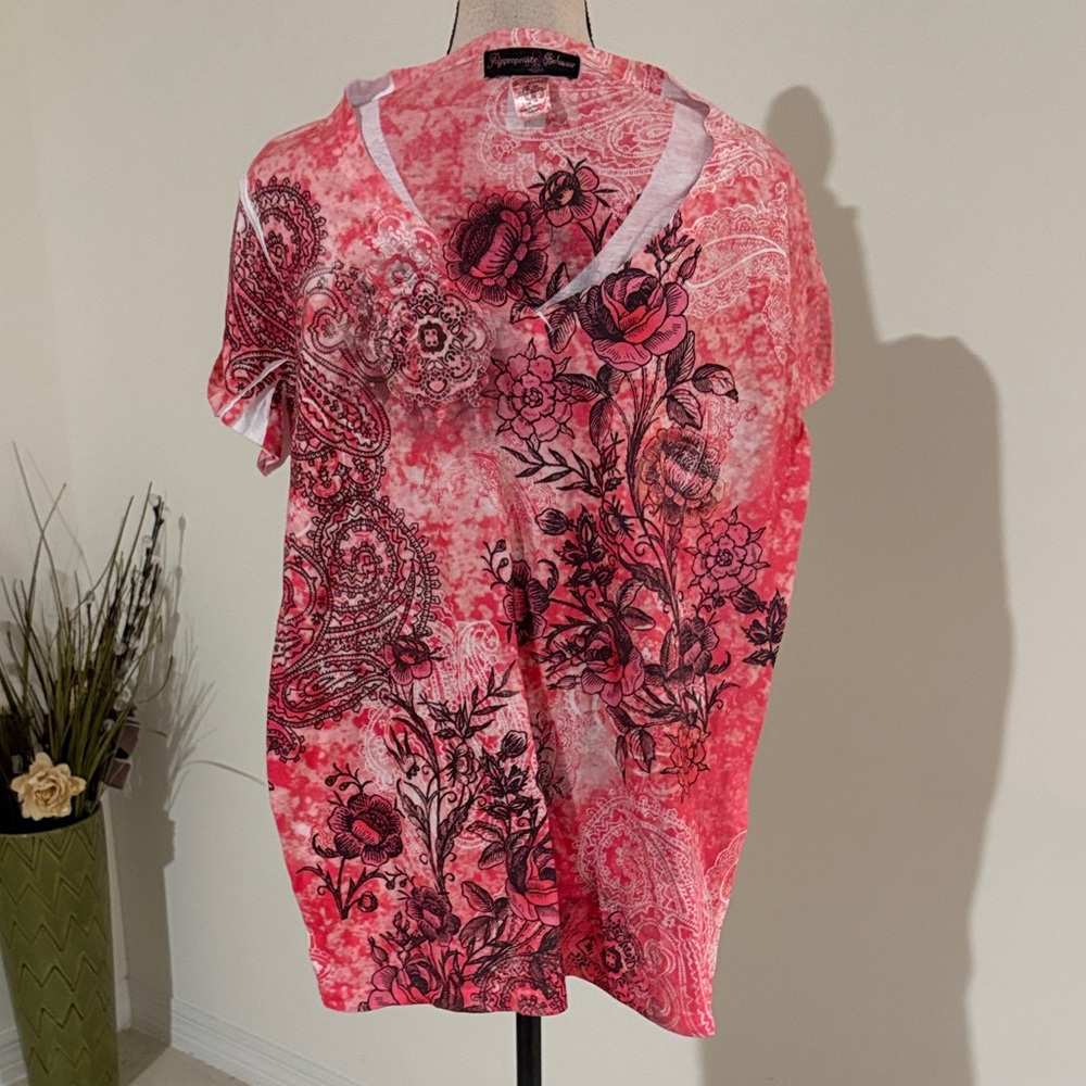 Paisley tie dye XL shirt v neck appropriate behavior 570 - Picture 2 of 6